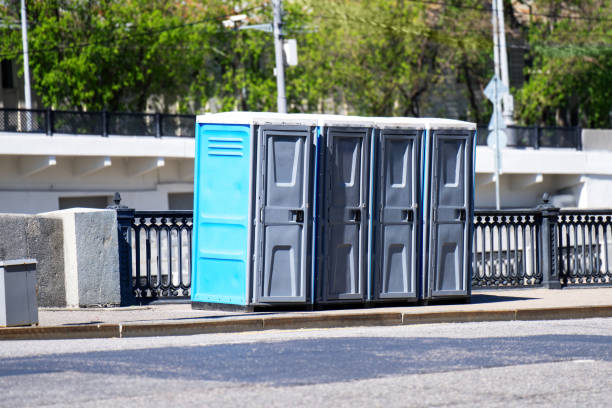 Portable Toilet Options We Offer in Harrison, MI